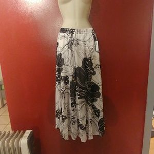 Worthington skirt